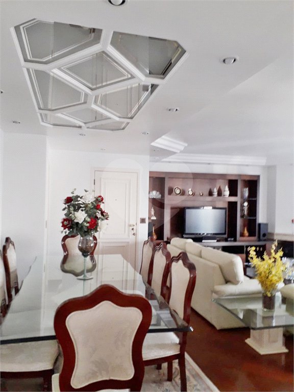 Apartamento à venda com 3 quartos, sendo 1 suíte, em Vila Gomes Cardim, São Paulo, SP