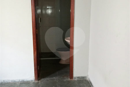 Casa à venda com 3 quartos, sendo 2 suítes, em Jardim Maria Duarte, São Paulo, SP