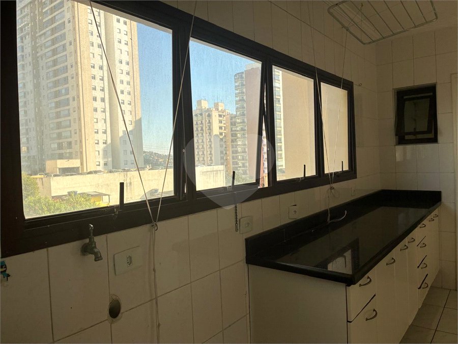 Apartamento à venda com 3 suítes em Vila Galvão, Guarulhos, SP