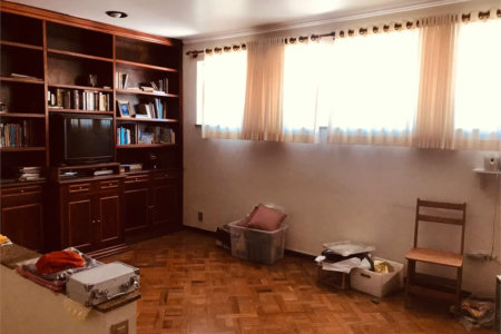 Casa à venda com 4 quartos, sendo 2 suítes, em Jardim das Vertentes, São Paulo, SP