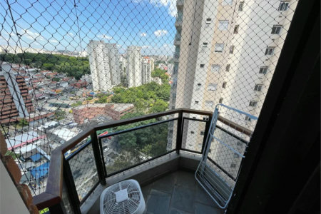 Apartamento à venda com 3 quartos, sendo 1 suíte, em Parque Bairro Morumbi, São Paulo, SP