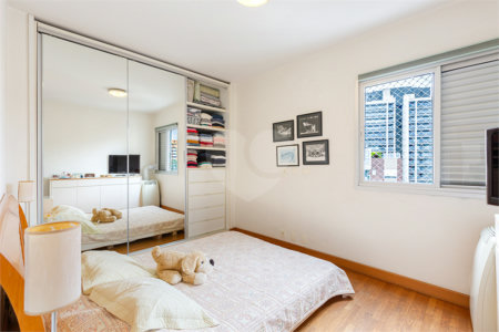 Apartamento à venda com 3 quartos, sendo 2 suítes, em Alto da Lapa, São Paulo, SP