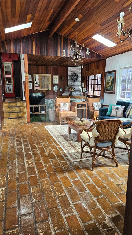 Casa Térrea à venda com 4 quartos, sendo 1 suíte, em Jardim Centenário, Atibaia, SP