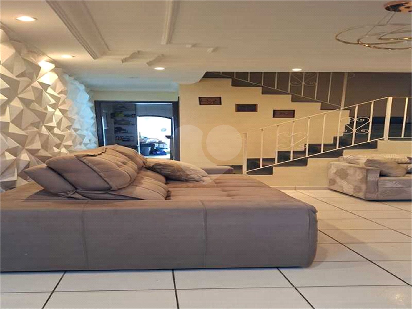 Sobrado à venda com 2 quartos, sendo 1 suíte, em Vila Nova Cachoeirinha, São Paulo, SP