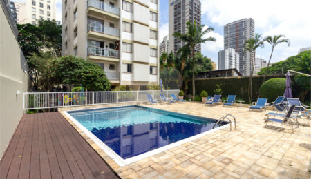 Apartamento à venda ou para alugar com 3 quartos, sendo 1 suíte, em Campo Belo, São Paulo, SP