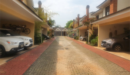 Casa à venda com 4 quartos, sendo 2 suítes, no condomínio Lake Louise, São Paulo - SP