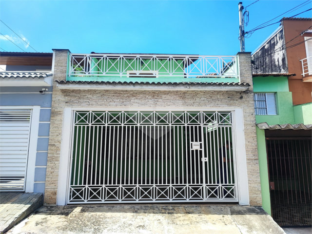 Sobrado à venda com 3 quartos em Campo Grande, São Paulo, SP