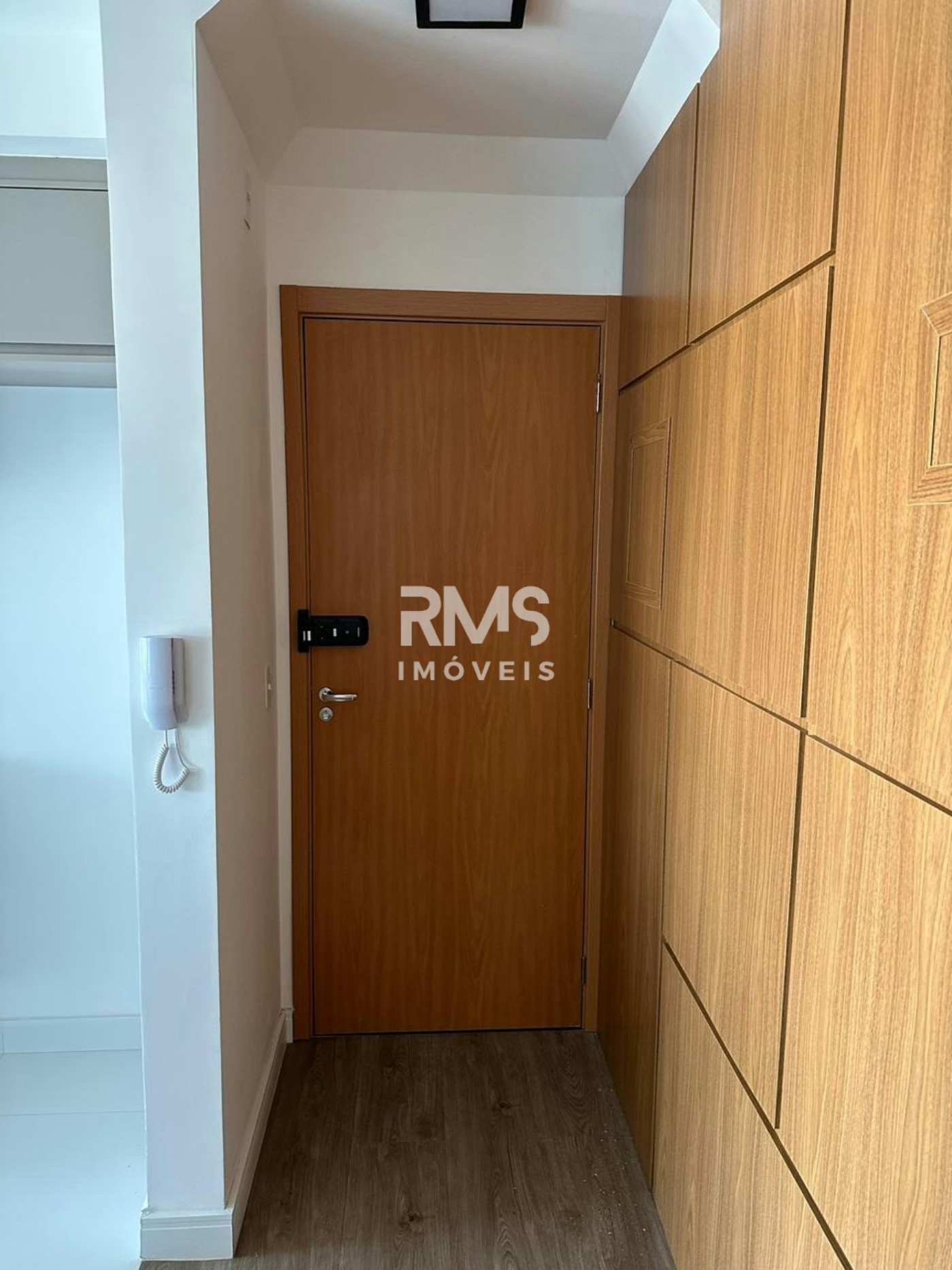 Apartamento à venda ou para alugar com 2 quartos, sendo 1 suíte,  em Itu Novo Centro, Itu, SP