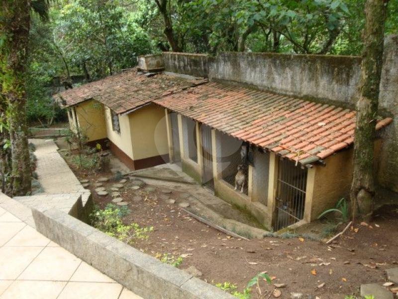 Casa Térrea à venda com 3 quartos, sendo 1 suíte, em Parque Petrópolis, Mairiporã, SP