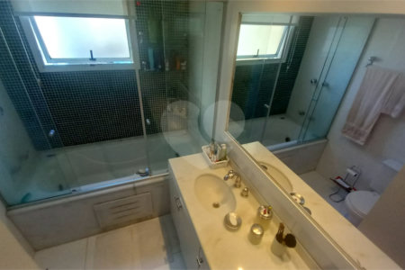 Apartamento à venda com 4 quartos, sendo 3 suítes,  em Santana, São Paulo, SP