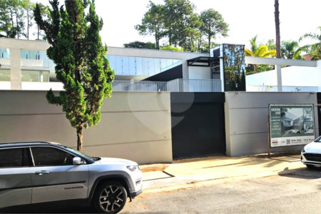 Casa à venda com 3 suítes no condomínio Residencial Heron 140, São Paulo - SP