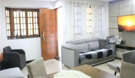 Sobrado à venda com 4 quartos, sendo 2 suítes, em Jardim Santa Clara, Guarulhos, SP