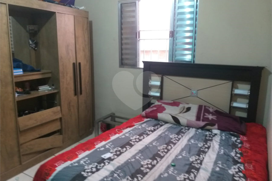 Sobrado à venda com 5 quartos no Brasilândia, São Paulo, SP