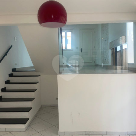 Casa à venda com 3 quartos, sendo 1 suíte,  no condomínio Vilagio Viccino, São Paulo - SP