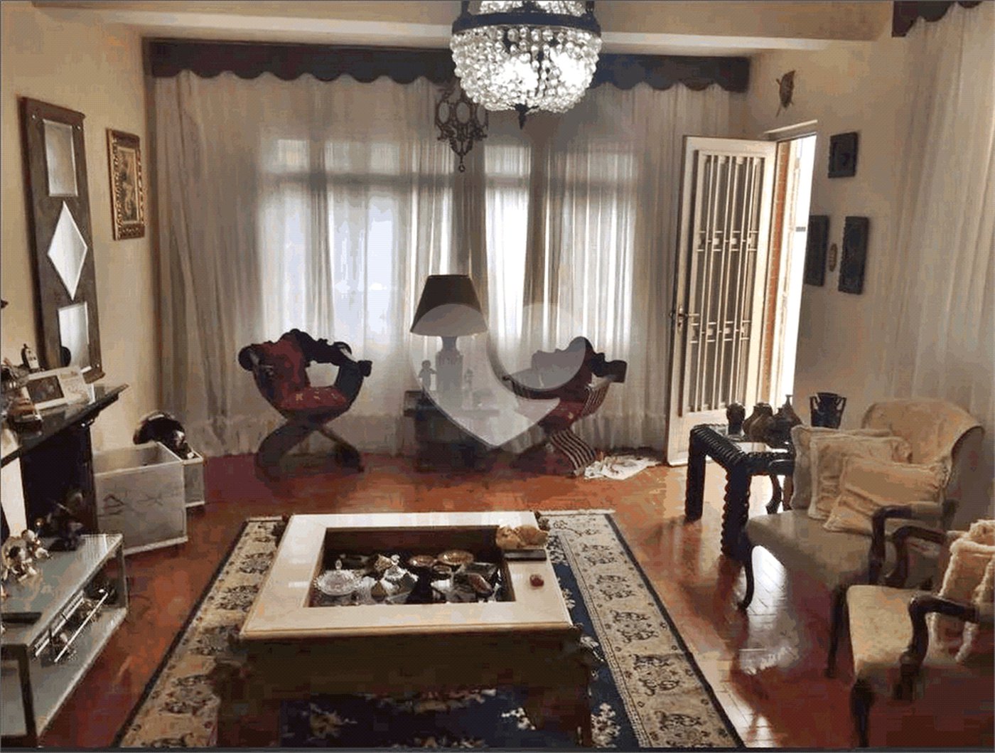 Sobrado à venda com 4 quartos, sendo 1 suíte, em Vila Mariana, São Paulo, SP