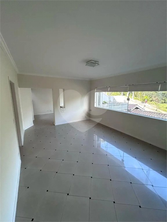 Sobrado à venda com 4 quartos, sendo 2 suítes, em Tremembé, São Paulo, SP