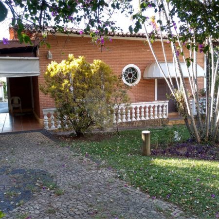 Casa à venda com 3 quartos, sendo 1 suíte, no Centro, Vinhedo, SP