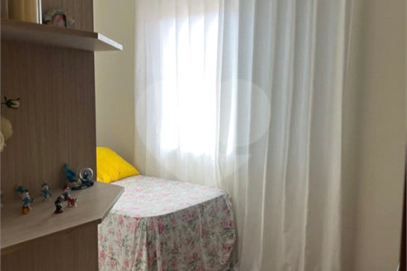 Sobrado à venda com 3 quartos, sendo 1 suíte,  em Vila Suissa, Mogi das Cruzes, SP