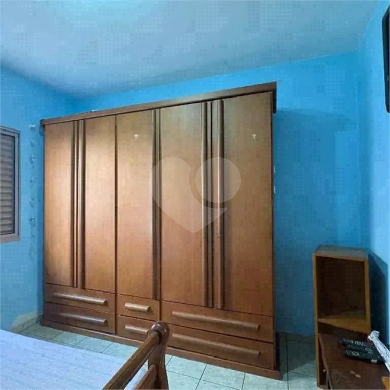 Casa à venda com 3 quartos em Vila dos Remédios, São Paulo, SP