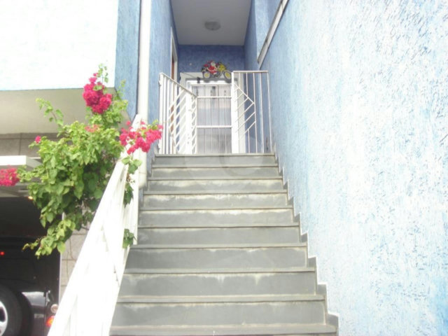 Sobrado à venda com 3 quartos, sendo 1 suíte, em Parada Inglesa, São Paulo, SP