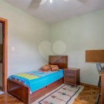 Sobrado à venda com 5 quartos, sendo 3 suítes, em Chácara Monte Alegre, São Paulo, SP