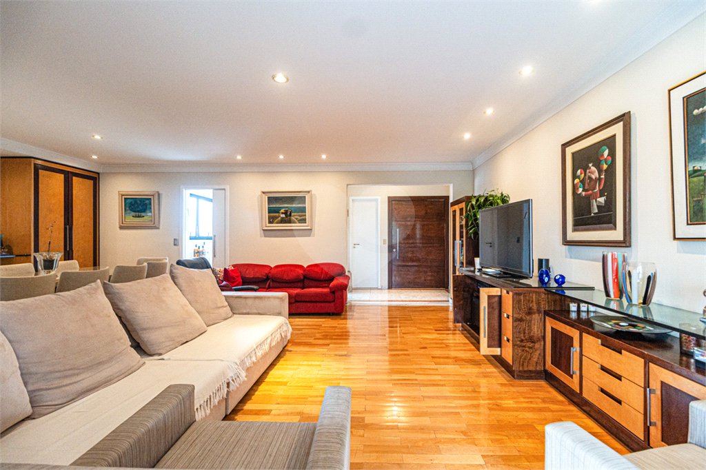 Apartamento à venda com 4 quartos, sendo 3 suítes,  em Perdizes, São Paulo, SP
