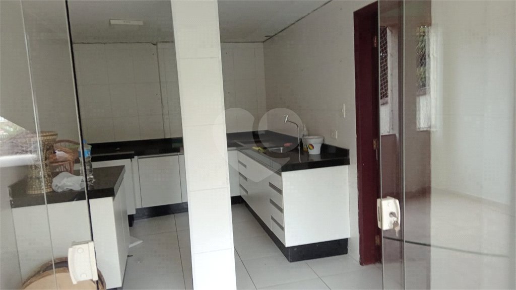 Sobrado à venda com 4 quartos, sendo 3 suítes,  em Horto Florestal, São Paulo, SP