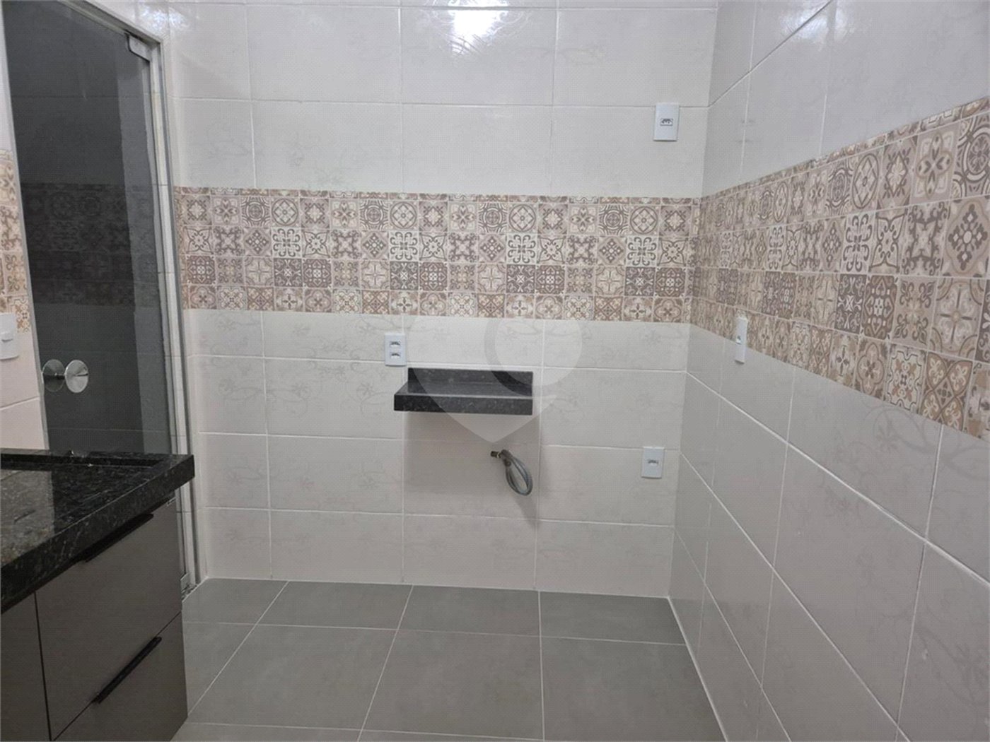 Casa de Vila à venda com 3 quartos, sendo 1 suíte, em Jardim Wanel Ville V, Sorocaba, SP