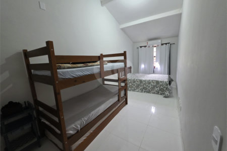 Casa em condomínio à venda com 4 suítes em Praia Rasa, Armação dos Búzios, RJ