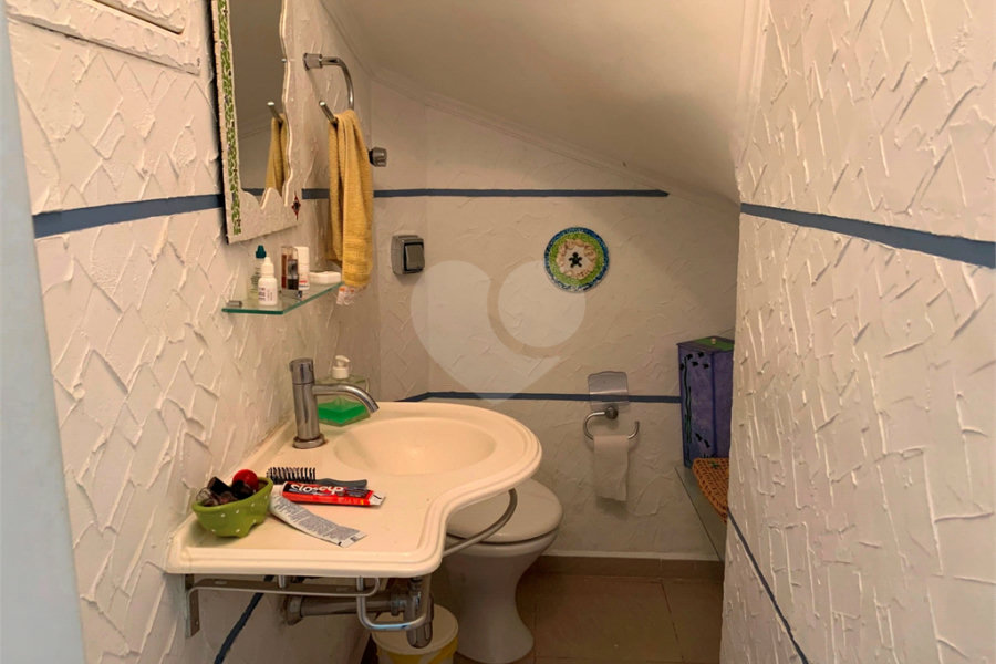 Sobrado à venda com 3 quartos, sendo 1 suíte, em Tremembé, São Paulo, SP