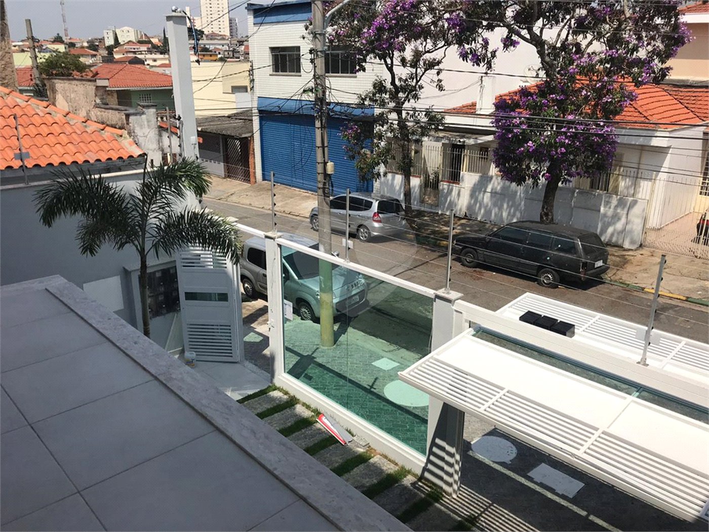 Casa à venda com 3 quartos, sendo 1 suíte, no condomínio Parque Vitória, São Paulo - SP