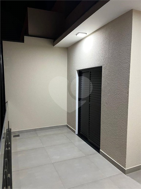 Casa à venda com 3 quartos, sendo 1 suíte, no condomínio Horto Florestal Villagio, Sorocaba - SP