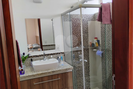Sobrado à venda com 4 quartos, sendo 3 suítes,  em Jardim Marabá, Itapetininga, SP