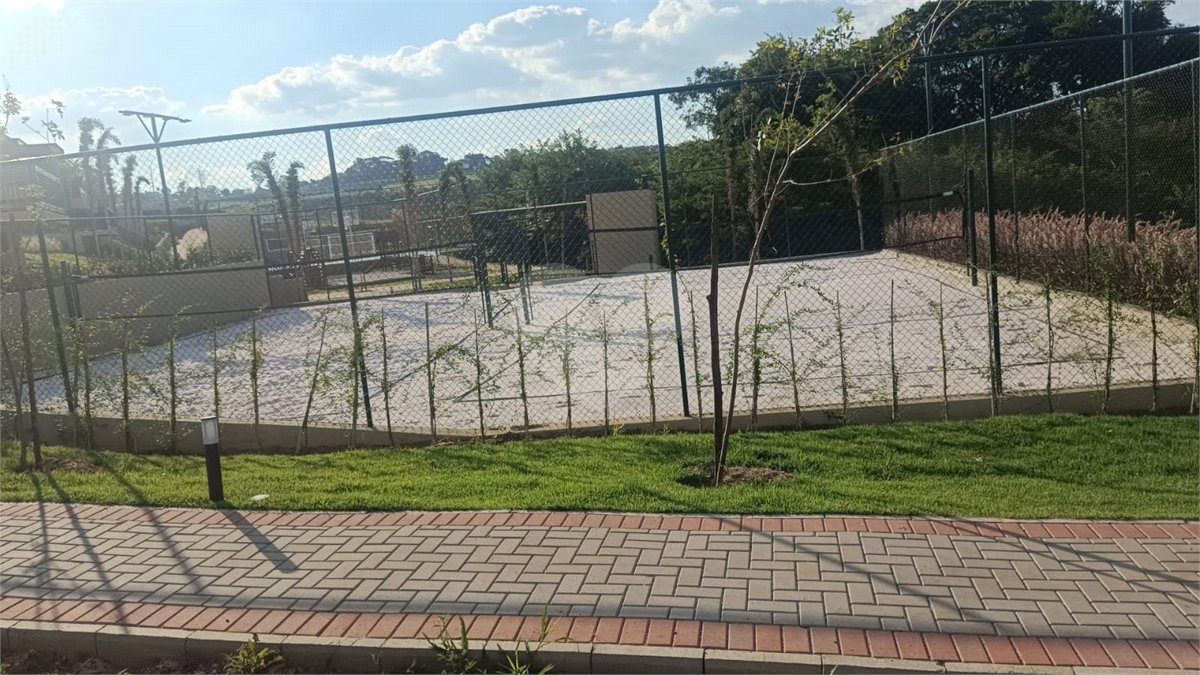 Terreno à venda no condomínio Ville Sainte Anne, Campinas - SP