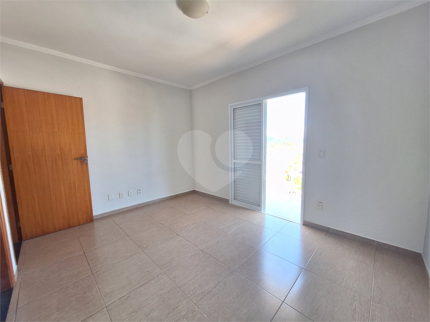 Casa à venda com 4 suítes no condomínio Terras de São Francisco, Vinhedo - SP