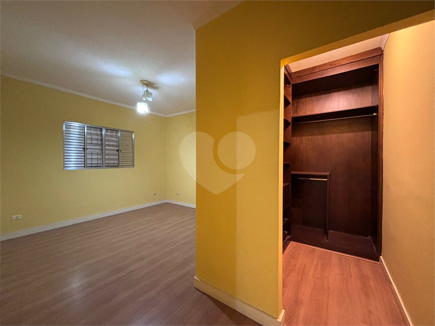 Casa à venda com 2 quartos, sendo 1 suíte, em Nova Cerejeira, Atibaia, SP