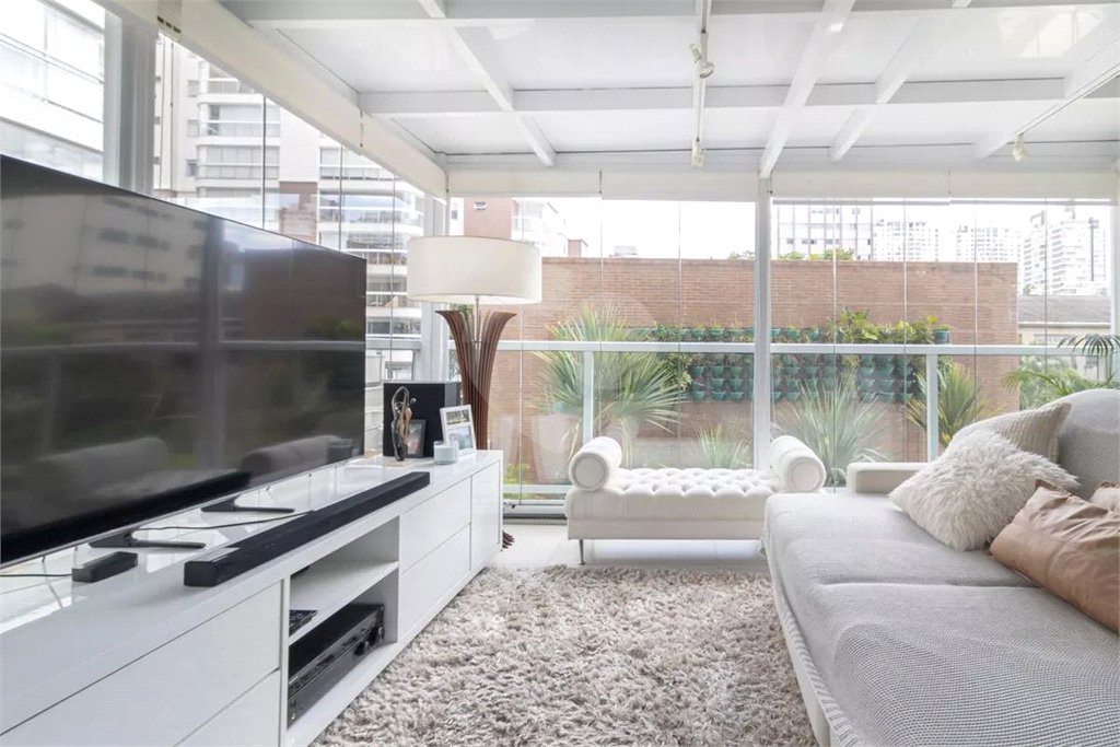 Apartamento à venda com 1 suíte em Vila Olímpia, São Paulo, SP