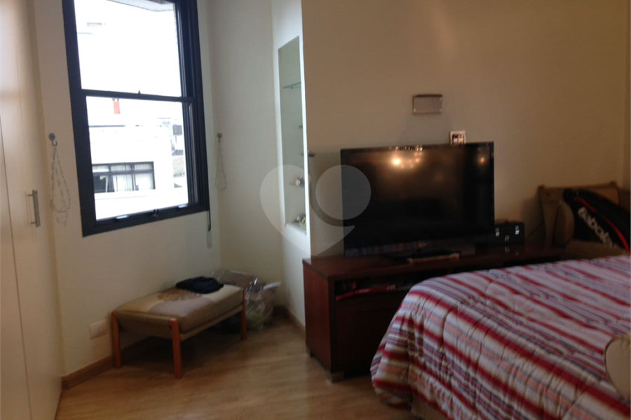 Apartamento à venda com 4 quartos, sendo 3 suítes, em Santana, São Paulo, SP