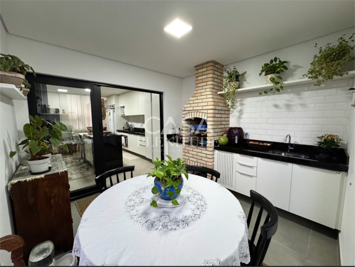 Casa em condomínio à venda com 3 quartos, sendo 1 suíte, em Horto Florestal, Sorocaba, SP