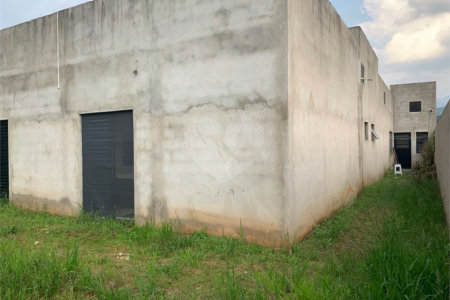 Casa à venda com 2 suítes em Jardim Estância Brasil, Atibaia, SP