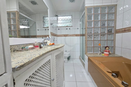 Casa à venda com 5 quartos, sendo 2 suítes, em Tijuca, Rio de Janeiro, RJ