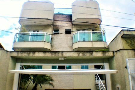 Casa à venda com 5 suítes no condomínio Travessa Tenente Ariston de Oliveira,4, São Paulo - SP