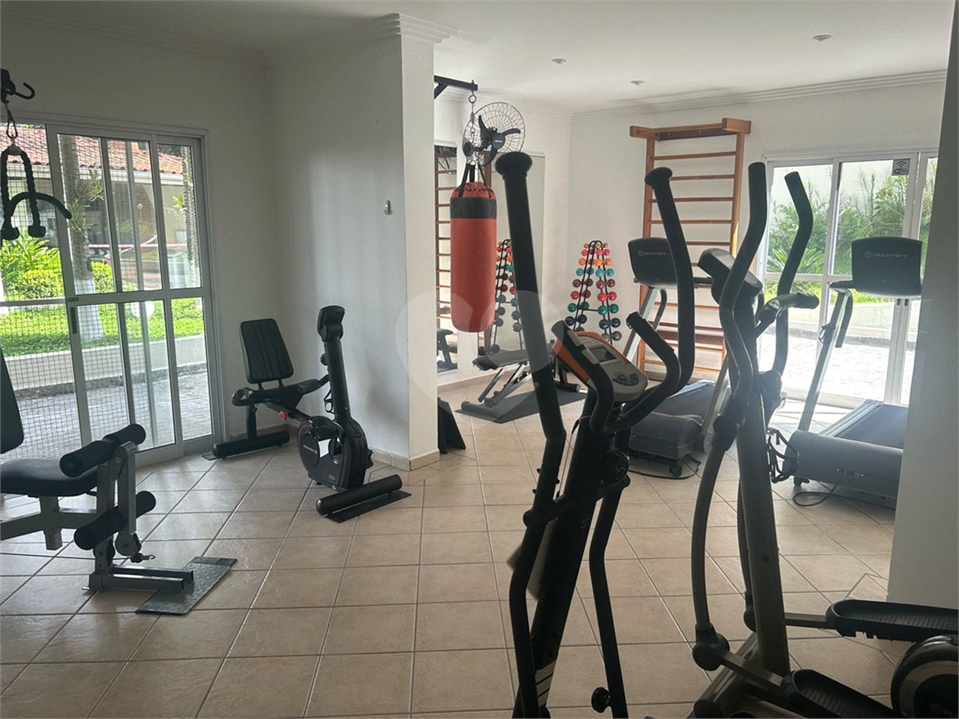 Apartamento à venda com 3 quartos, sendo 1 suíte,  em Vila Andrade, São Paulo, SP