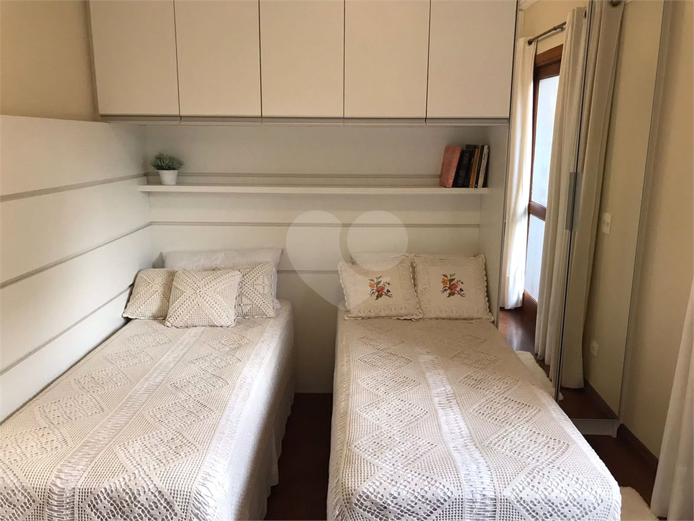 Casa à venda com 3 suítes no condomínio Parque Imperial da Cantareira, Mairiporã - SP