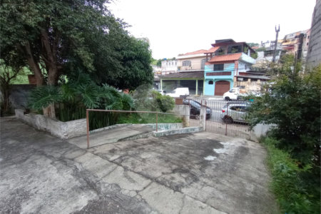 Casa Térrea à venda com 3 quartos, sendo 1 suíte, em Jardim São Luís, São Paulo, SP