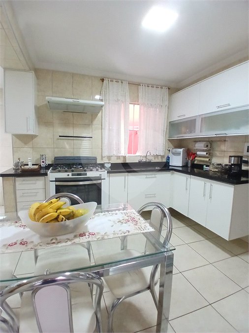 Casa à venda com 3 quartos, sendo 1 suíte, em Vila Rica, São Paulo, SP