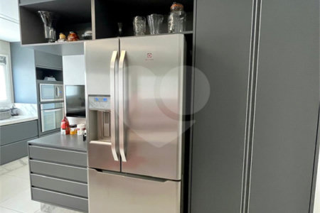 Apartamento à venda com 4 quartos, sendo 3 suítes, em Morumbi, São Paulo, SP