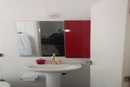 Casa à venda com 3 quartos, sendo 1 suíte,  em Lapa de Baixo, São Paulo, SP