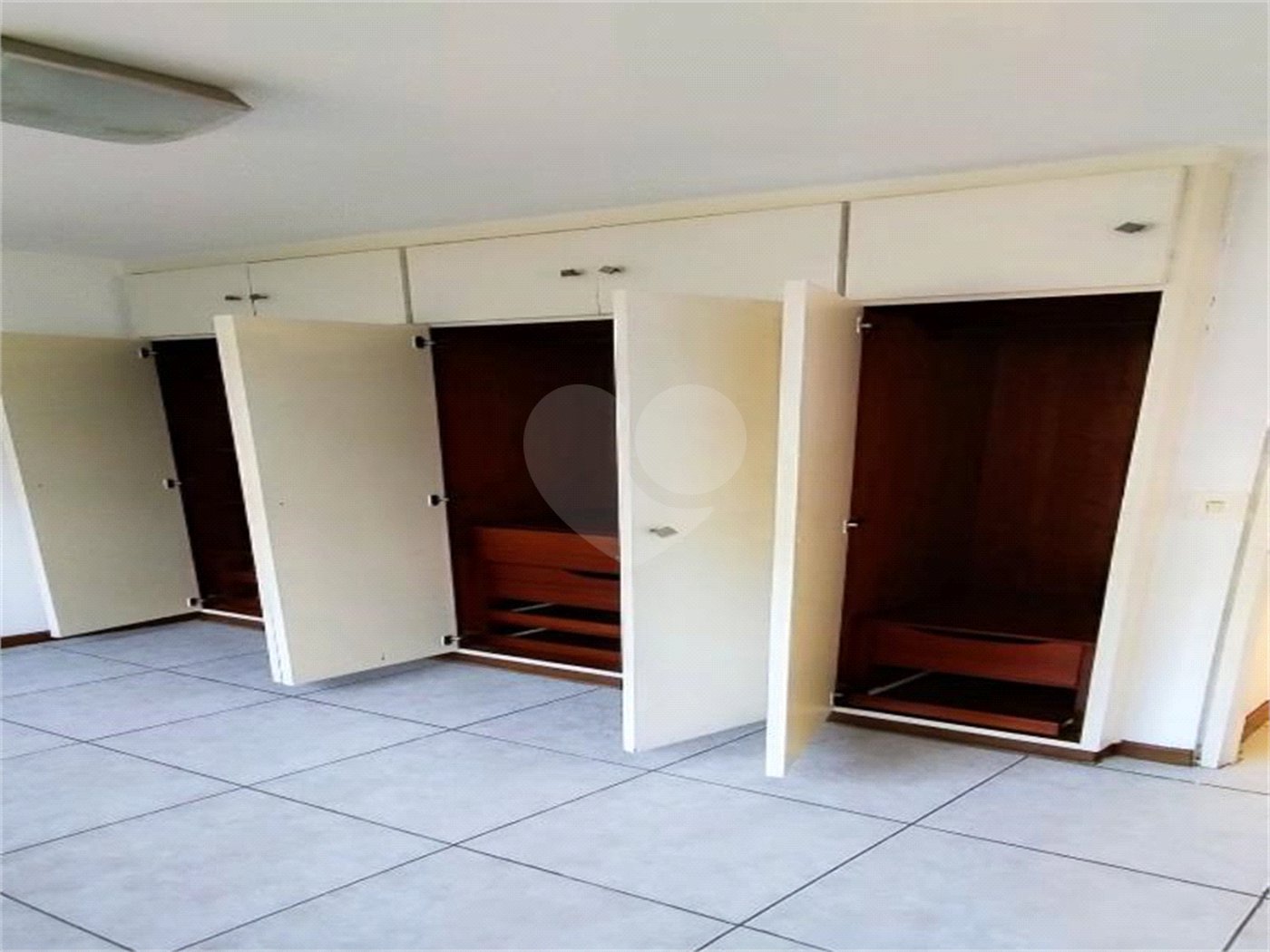 Apartamento à venda com 2 quartos, sendo 1 suíte,  em Jardim Parque Morumbi, São Paulo, SP