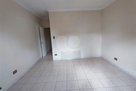 Sobrado à venda com 3 quartos, sendo 1 suíte, em Brooklin, São Paulo, SP